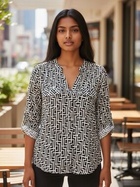 Adrienne Vittadini Black and White Geometric V-Neck Blouse